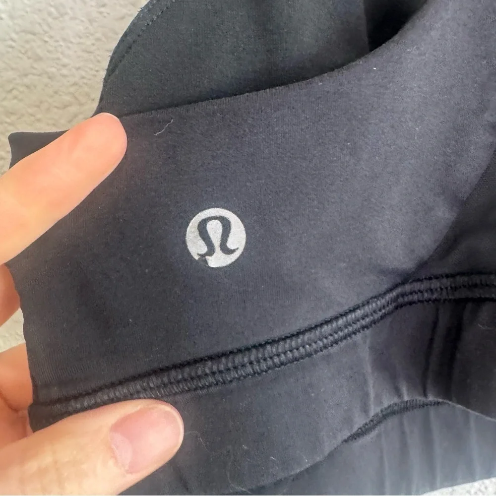 Lululemon Invigorate Bra Womens size 6 Black Workout Gym Yoga Running Casual‎